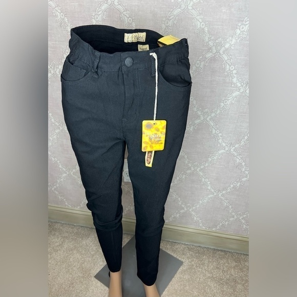 Hybrid & Company Stretch Black Denim Jeans Size  L NWT - Picture 2 of 5